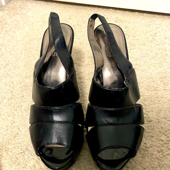 9 & COMPANY BLACK PLATFORM HEELS 👠 - Picture 2 of 5